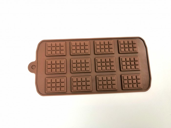 Форма для шоколада 12 ячеек 21х11 см "Плитка" цвет шоколадный