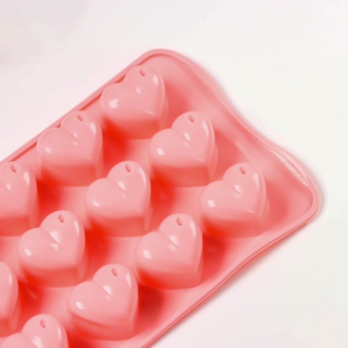 Форма для льда и шоколада «Сердечки», 20,5×10 см, 15 ячеек